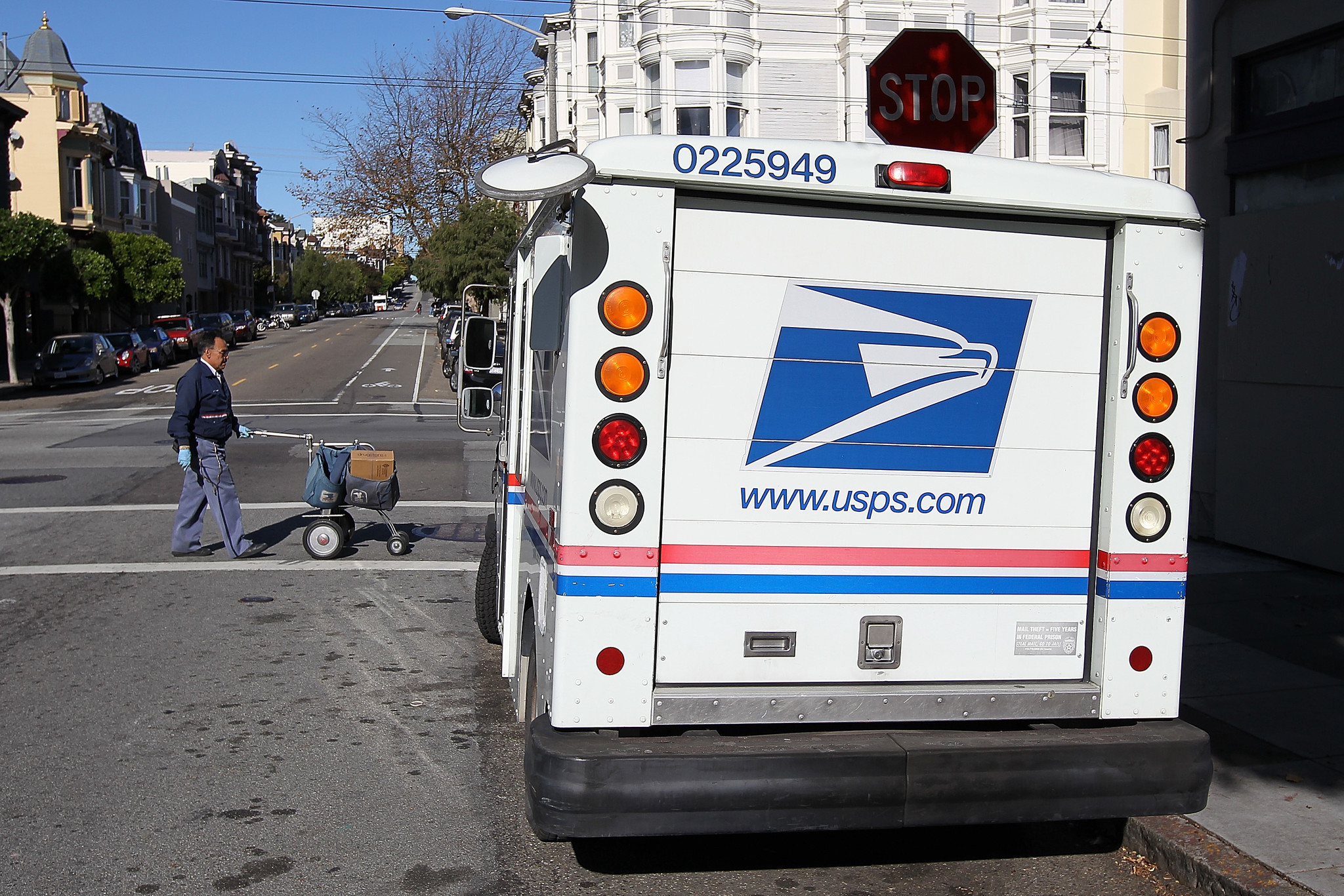 USPS looking for more than 100 employees in Southern Nevada